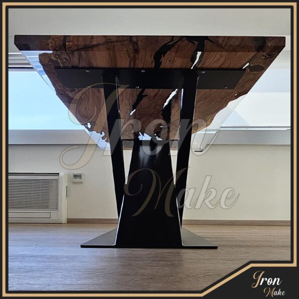 Tavolo-in-legno-e-resina-Rudi9-Iron Make