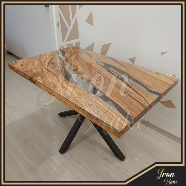 Tavolo-in-legno-e-resina-Vale5-Iron Make