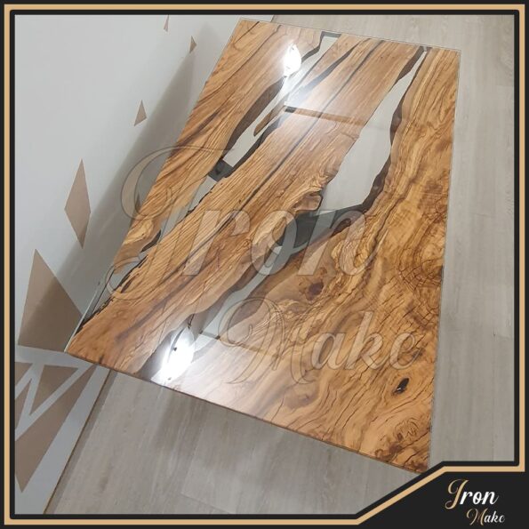 Tavolo-in-legno-e-resina-Vale8-Iron Make