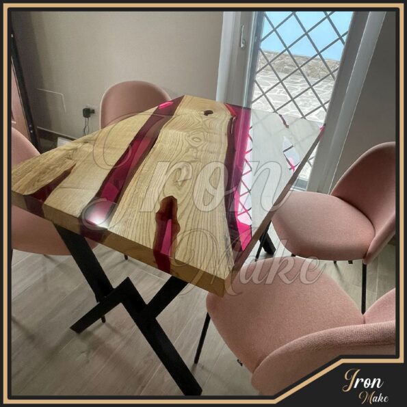 tavolo in legno e resina-barbie5