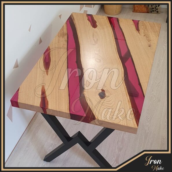 tavolo in legno e resina-barbie8